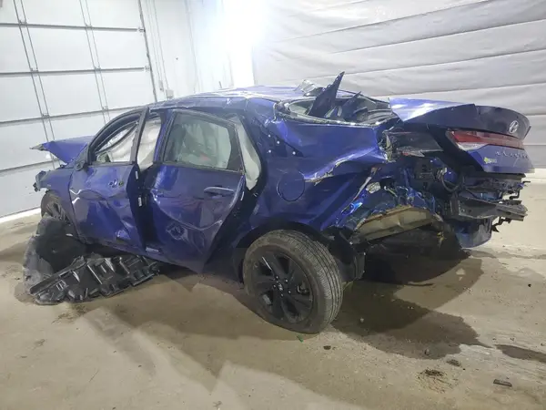KMHLM4AG8PU439319 2023 HYUNDAI ELANTRA - Image 2