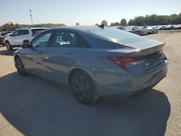 KMHLM4AG8PU442611 2023 HYUNDAI ELANTRA - Image 2