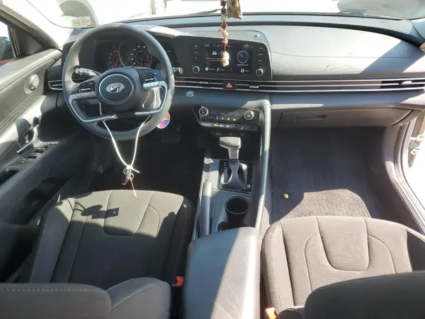 KMHLM4AG8PU442611 2023 HYUNDAI ELANTRA - Image 8
