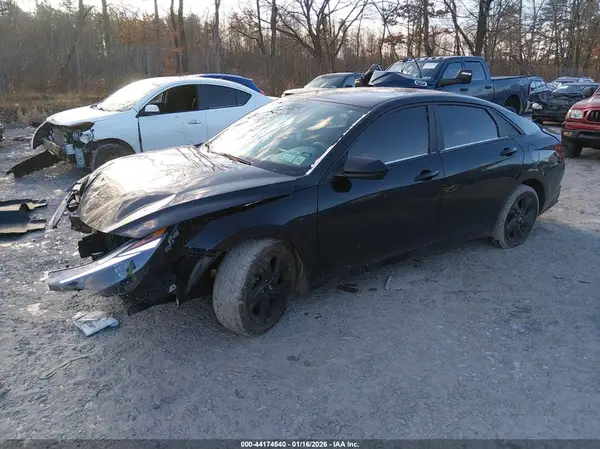 KMHLM4AG8PU452507 2023 HYUNDAI ELANTRA - Image 2