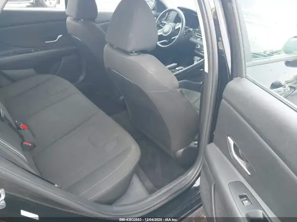 KMHLM4AG8PU461885 2023 HYUNDAI ELANTRA - Image 8