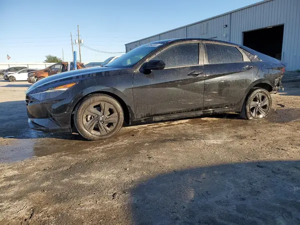 KMHLM4AG8PU463331 2023 HYUNDAI ELANTRA - Image 1