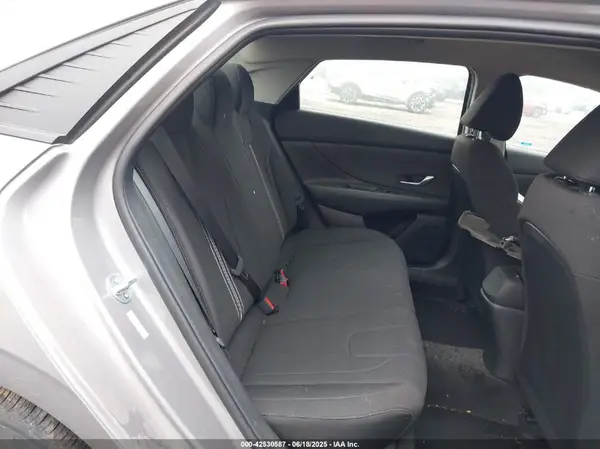 KMHLM4AG8PU471333 2023 HYUNDAI ELANTRA - Image 8