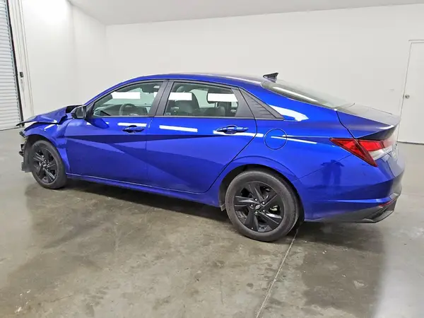 KMHLM4AG8PU478430 2023 HYUNDAI ELANTRA - Image 2