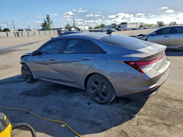 KMHLM4AG8PU479349 2023 HYUNDAI ELANTRA - Image 2