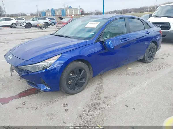 KMHLM4AG8PU503648 2023 HYUNDAI ELANTRA - Image 2