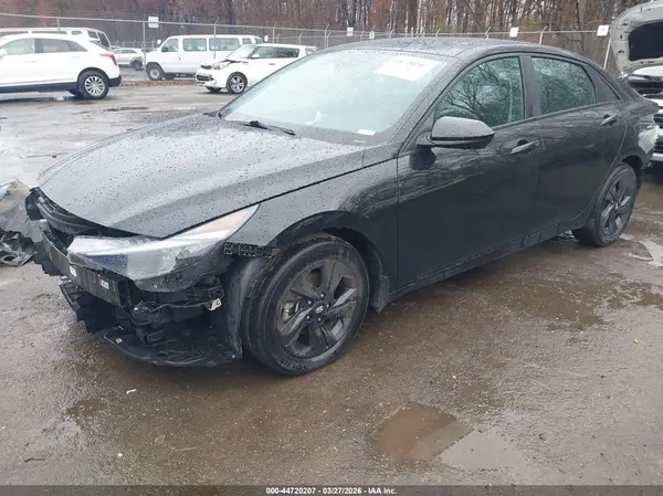 KMHLM4AG8PU529859 2023 HYUNDAI ELANTRA - Image 2