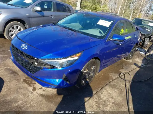 KMHLM4AG8PU539808 2023 HYUNDAI ELANTRA - Image 2