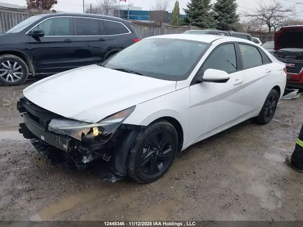 KMHLM4AG8PU550212 2023 HYUNDAI ELANTRA - Image 2