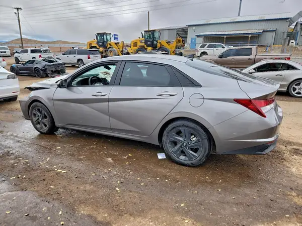 KMHLM4AG8PU562893 2023 HYUNDAI ELANTRA - Image 2