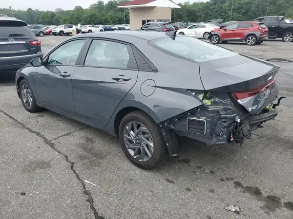 KMHLM4AG8PU567110 2023 HYUNDAI ELANTRA - Image 2