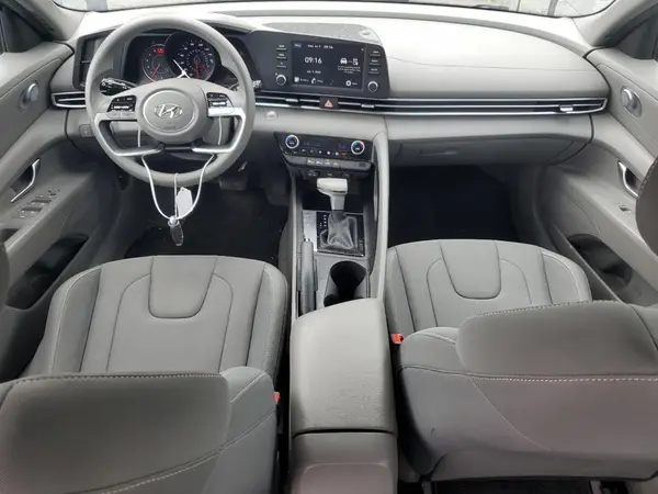 KMHLM4AG8PU567110 2023 HYUNDAI ELANTRA - Image 8