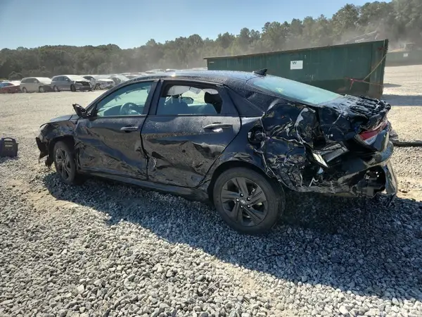 KMHLM4AG8PU575191 2023 HYUNDAI ELANTRA - Image 2