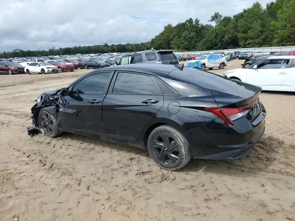 KMHLM4AG8PU583629 2023 HYUNDAI ELANTRA - Image 2