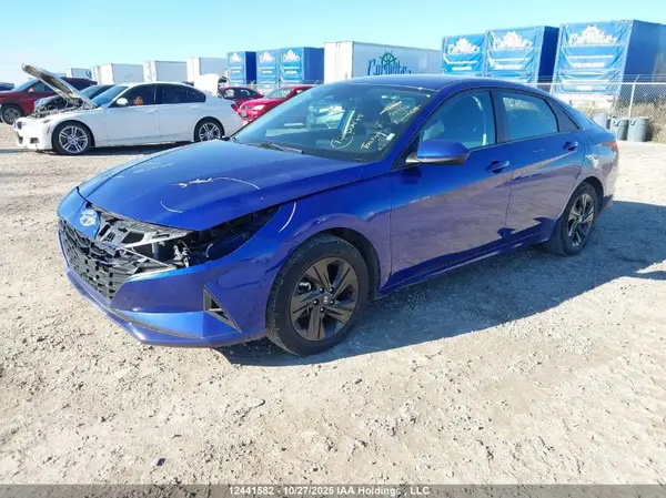KMHLM4AG8PU589415 2023 HYUNDAI ELANTRA - Image 2