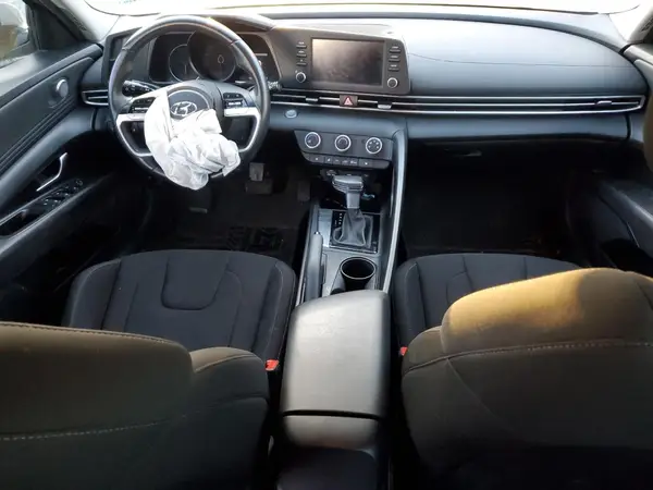 KMHLM4AG8PU590144 2023 HYUNDAI ELANTRA - Image 8
