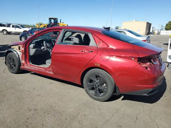 KMHLM4AG8PU594310 2023 HYUNDAI ELANTRA - Image 2