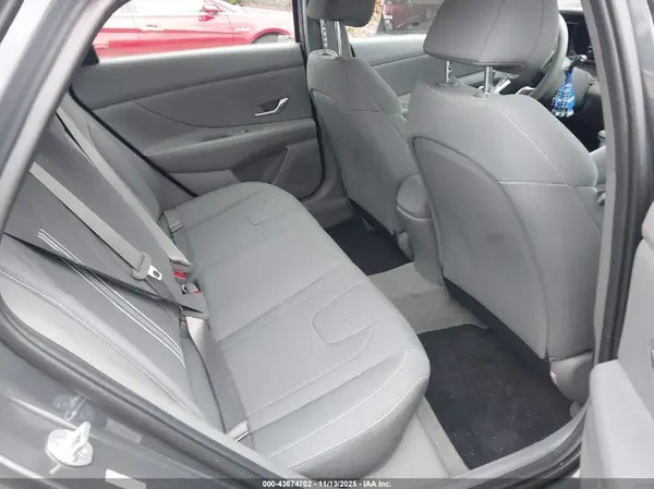 KMHLM4AG8PU602244 2023 HYUNDAI ELANTRA - Image 8