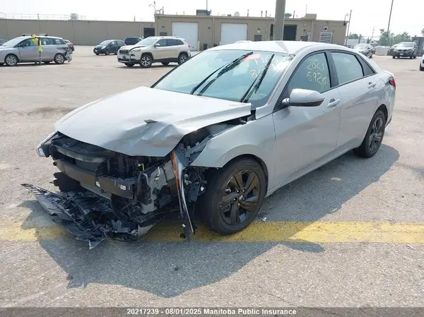 KMHLM4AG8PU602437 2023 HYUNDAI ELANTRA - Image 2