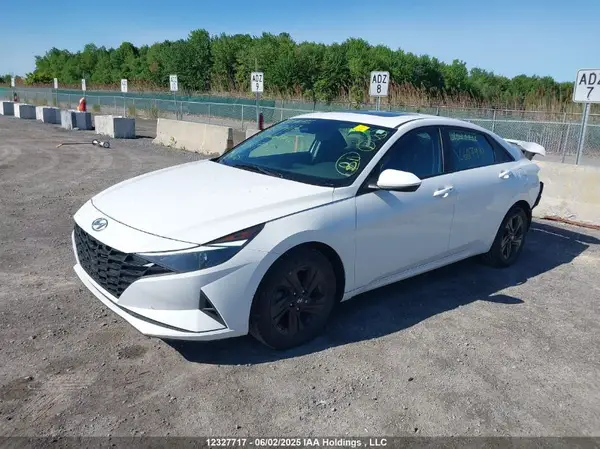 KMHLM4AG8PU607993 2023 HYUNDAI ELANTRA - Image 2
