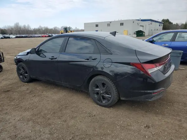 KMHLM4AG8PU621537 2023 HYUNDAI ELANTRA - Image 2