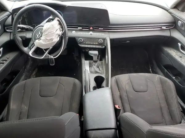 KMHLM4AG8PU621537 2023 HYUNDAI ELANTRA - Image 8