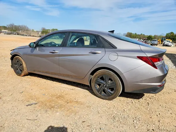 KMHLM4AG8PU624759 2023 HYUNDAI ELANTRA - Image 2