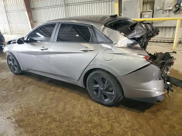 KMHLM4AG8PU626267 2023 HYUNDAI ELANTRA - Image 2