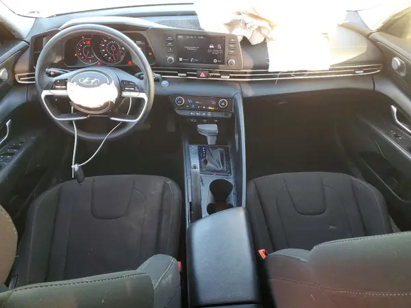 KMHLM4AG8PU626396 2023 HYUNDAI ELANTRA - Image 8