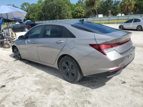KMHLM4AG8PU631033 2023 HYUNDAI ELANTRA - Image 2