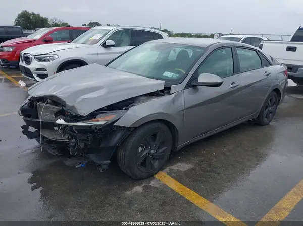 KMHLM4AG9MU065959 2021 HYUNDAI ELANTRA - Image 2