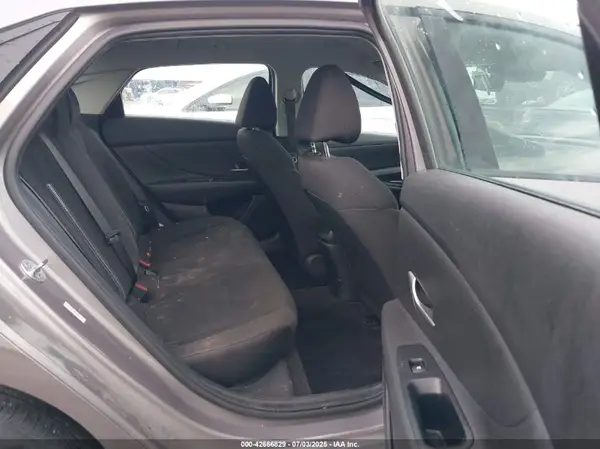 KMHLM4AG9MU065959 2021 HYUNDAI ELANTRA - Image 8