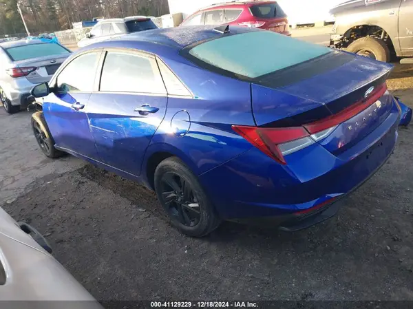 KMHLM4AG9MU067131 2021 HYUNDAI ELANTRA - Image 2