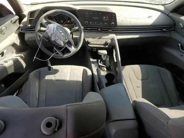 KMHLM4AG9MU068523 2021 HYUNDAI ELANTRA - Image 8