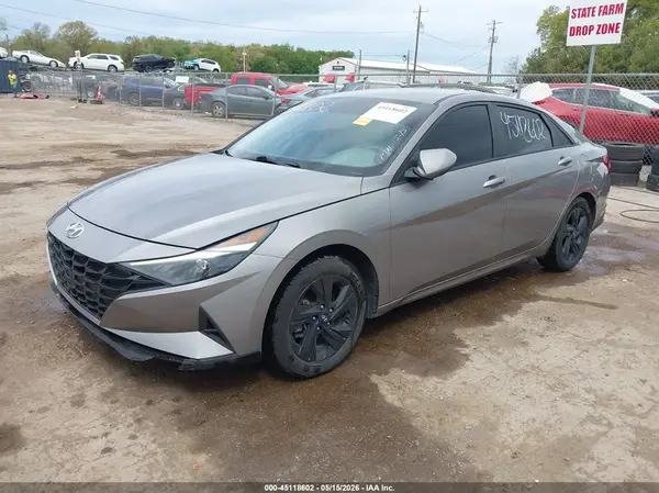 KMHLM4AG9MU069977 2021 HYUNDAI ELANTRA - Image 2