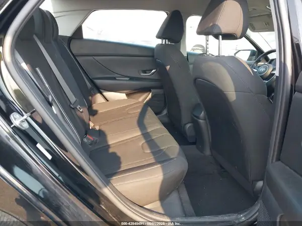 KMHLM4AG9MU091770 2021 HYUNDAI ELANTRA - Image 8