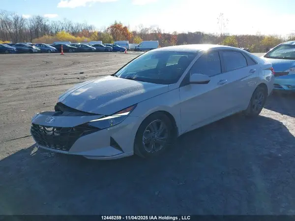 KMHLM4AG9MU111600 2021 HYUNDAI ELANTRA - Image 2