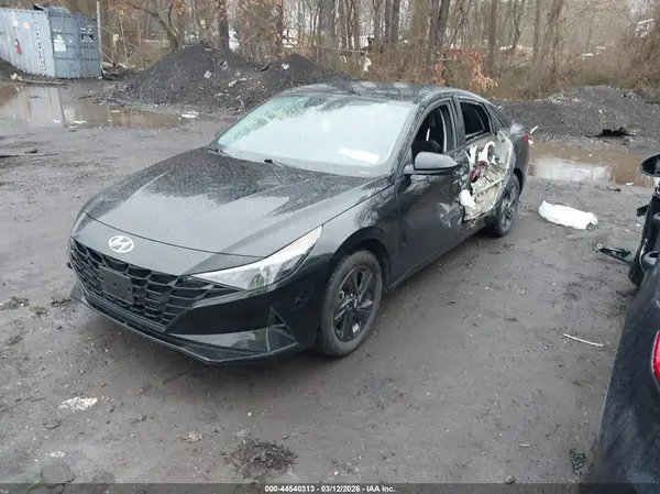 KMHLM4AG9MU117378 2021 HYUNDAI ELANTRA - Image 2