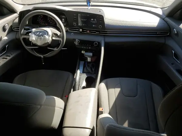 KMHLM4AG9MU120393 2021 HYUNDAI ELANTRA - Image 8