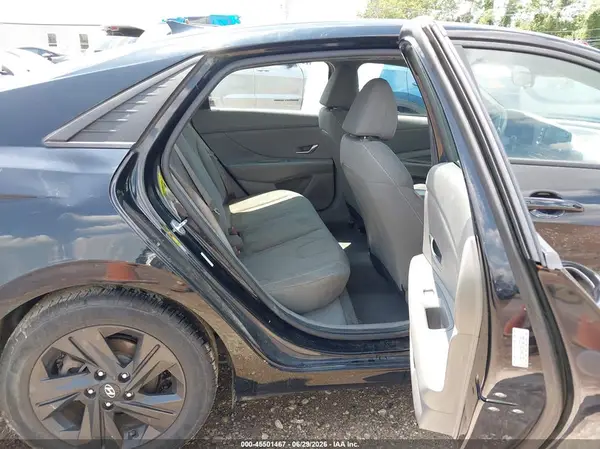 KMHLM4AG9MU127361 2021 HYUNDAI ELANTRA - Image 8