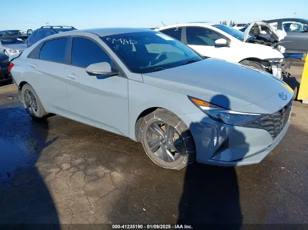 KMHLM4AG9MU141583 2021 HYUNDAI ELANTRA - Image 1