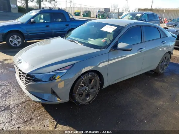 KMHLM4AG9MU141583 2021 HYUNDAI ELANTRA - Image 2
