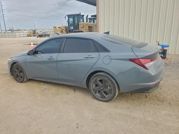 KMHLM4AG9MU155080 2021 HYUNDAI ELANTRA - Image 2