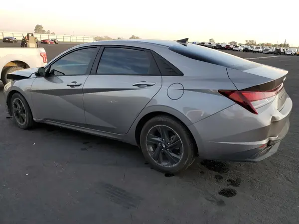KMHLM4AG9MU156519 2021 HYUNDAI ELANTRA - Image 2