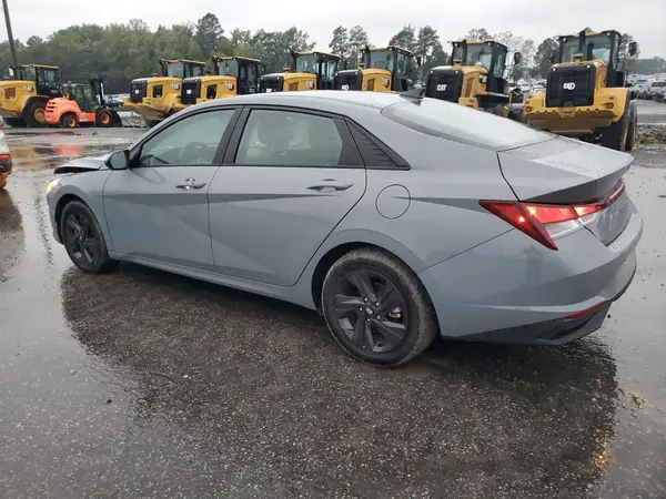 KMHLM4AG9NU240034 2022 HYUNDAI ELANTRA - Image 2