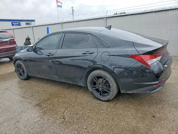 KMHLM4AG9NU258355 2022 HYUNDAI ELANTRA - Image 2