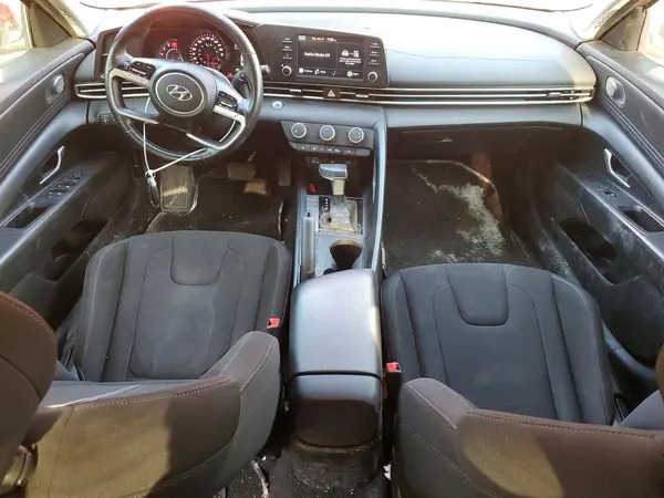 KMHLM4AG9NU262275 2022 HYUNDAI ELANTRA - Image 8