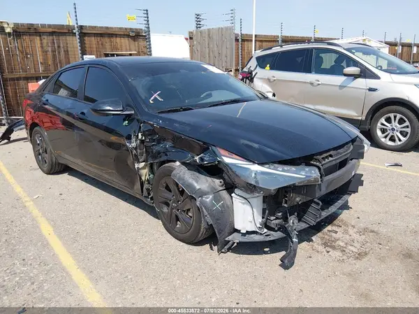 KMHLM4AG9NU266729 2022 HYUNDAI ELANTRA - Image 1