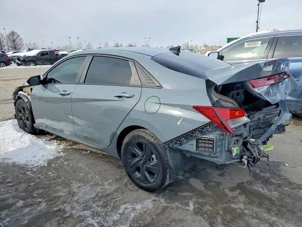 KMHLM4AG9NU278282 2022 HYUNDAI ELANTRA - Image 2