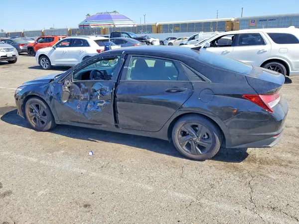 KMHLM4AG9NU291792 2022 HYUNDAI ELANTRA - Image 2